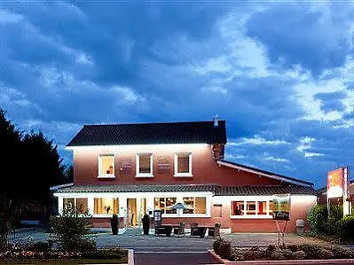 Contact Hotels Les Pierres Dorees Ambérieux d'Azergues 3*,  Frankreich